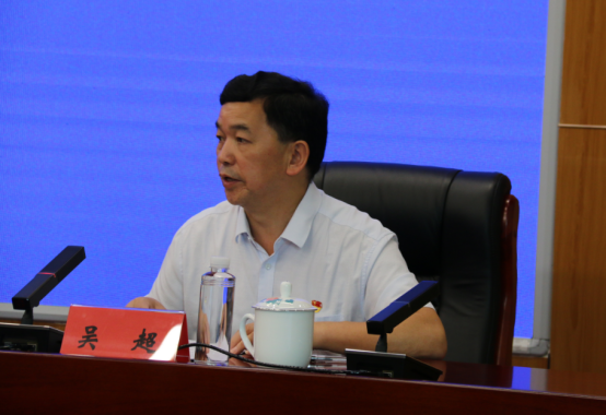 州民政局党组副书记,副局长吴超宣读通报